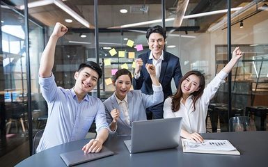 大数据软件开发高级工程师 互联网技术领域的职业礼仪服务解析